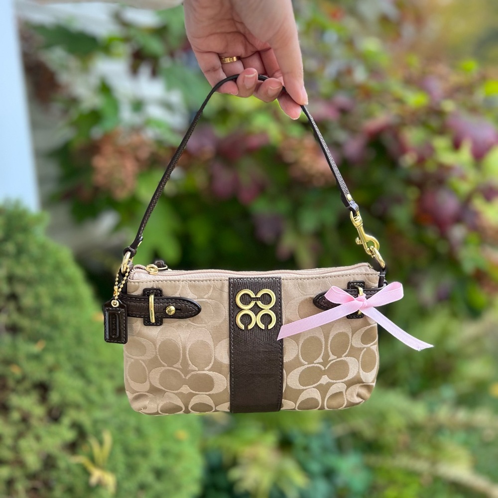 Coach Signature Mini Bag 🤎
